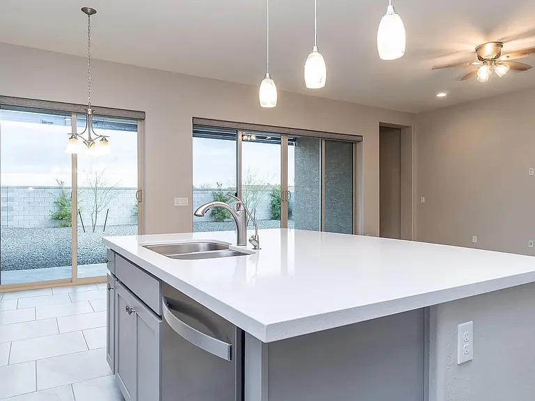 7533 S Woodchute Dr — Photo 8
