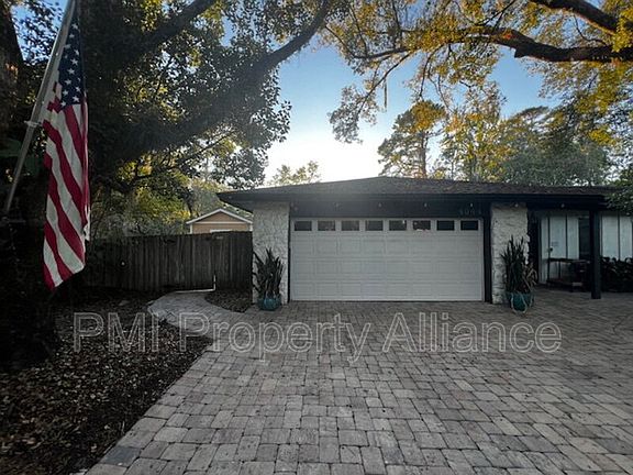 3rd image of 4044 Tenita Dr