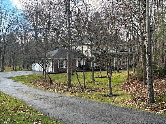 2nd image of 14280 Sweetbriar Ln