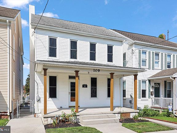 3rd image of 109 N Peters St