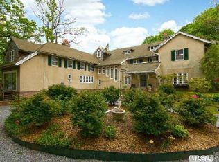 12 Ridge Rd, Glen Cove, NY 11542