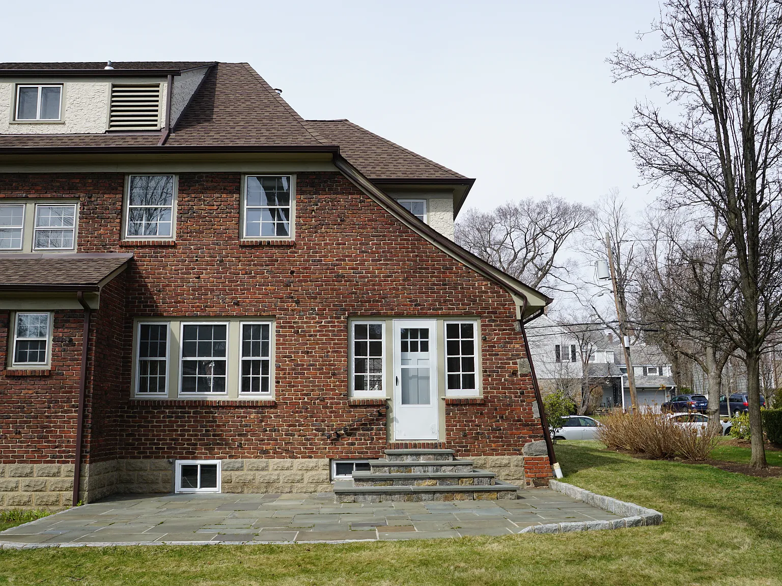 4 bed, 3.5 bath, 3359 sqft, $9,507 — Photo 4