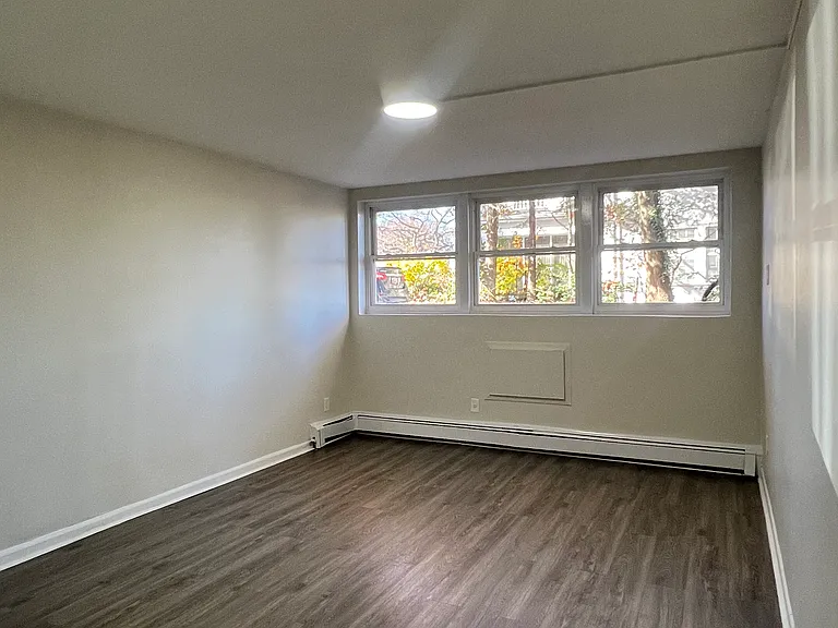 474 Park Ave #2A — Photo 5