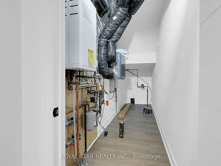 547 Mutual St #BASEMENT — Photo 23