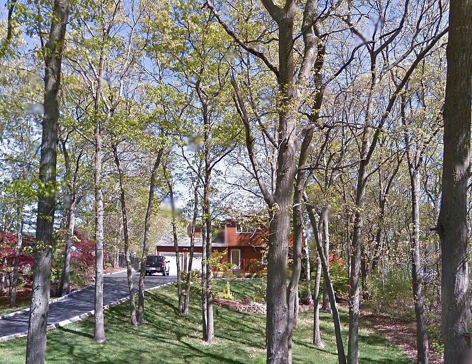 7 Sunrise Pl, Farmingville, NY 11738 Zillow