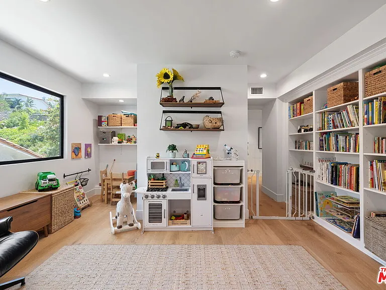 28744 Aries St — Photo 23