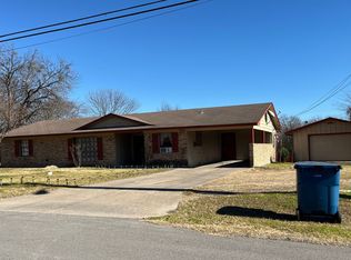 1603 S Jackson St, Kaufman, TX 75142