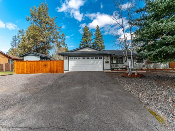 20970 Desert Woods Dr, Bend, OR 97702