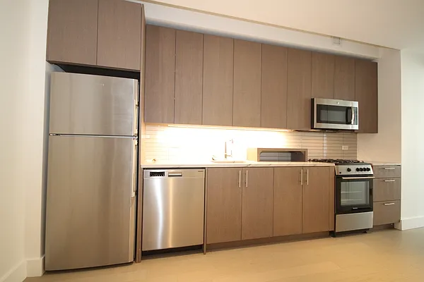 Rented by Red Apple Group | media 45