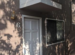 600 W 1st St #6, Phoenix, OR 97535