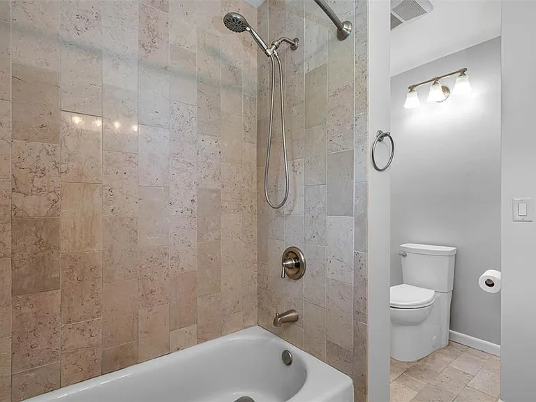5104 W Cleveland St — Photo 33