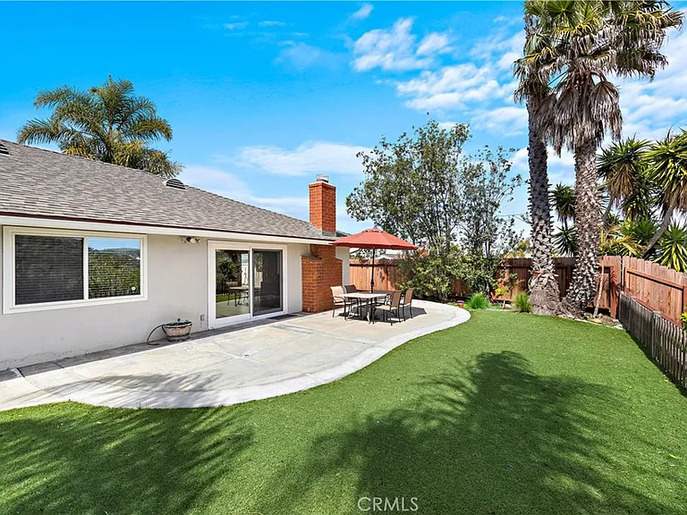710 Avenida Columbo — Photo 17