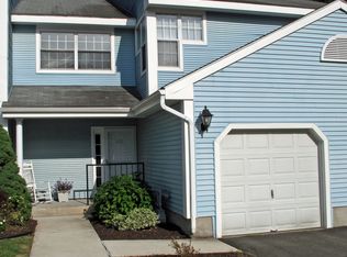 202 Redstone Cir, Rocky Hill, CT 06067