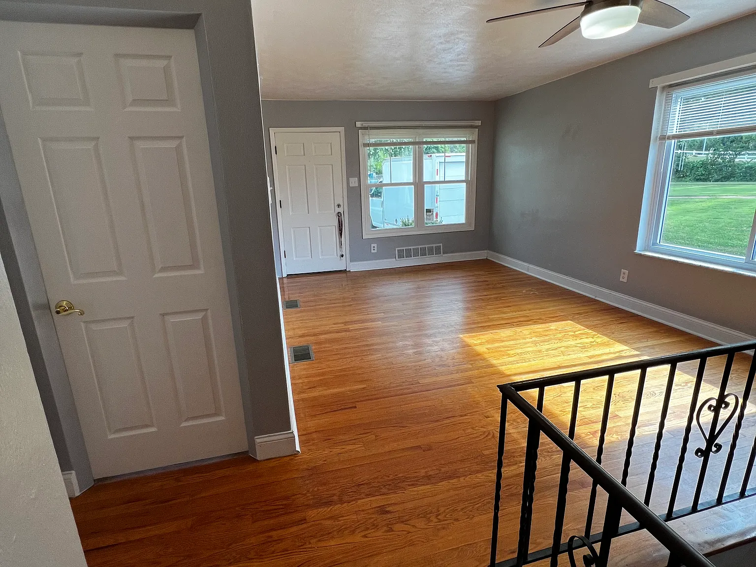 3 bed, 1050 sqft, $1,475 — Photo 4