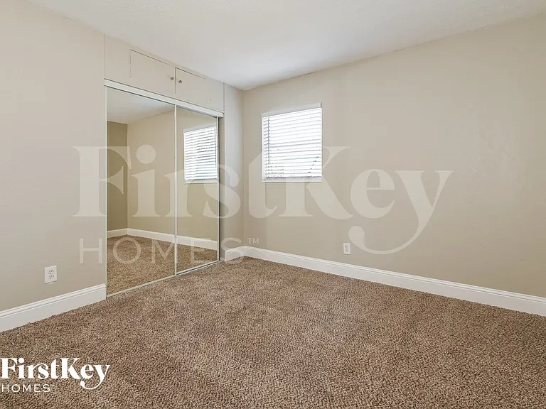 10847 Dulawan Dr — Photo 12