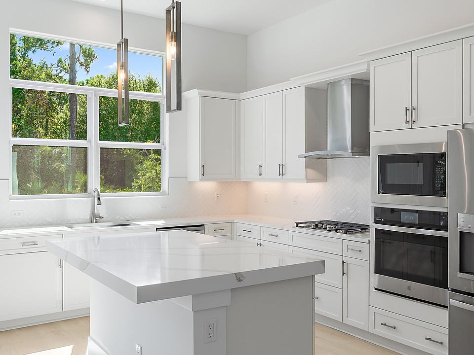 Beverly Model Kitchen