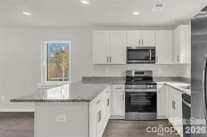 515 Wagner St — Photo 8