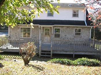 4th image of 107 E Meadowbrook Dr