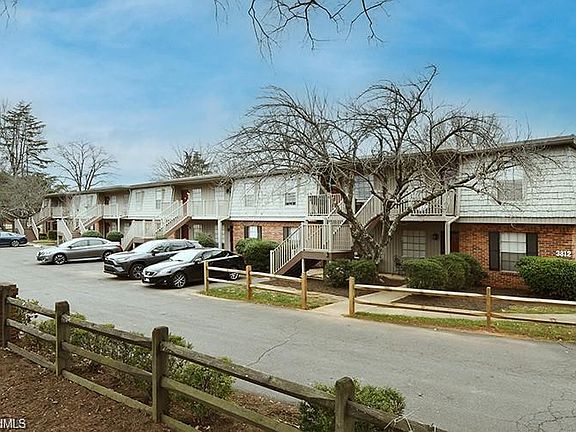 3rd image of 3812 Country Club Rd APT I