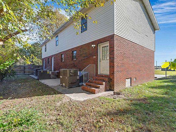 5th image of 308 S 12th Ave