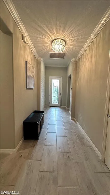 4 bed, 3.0 bath, 2032 sqft, $7,500 — Photo 2