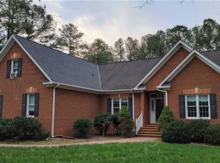 4989 Windsor Rd, Sandston, VA 23150