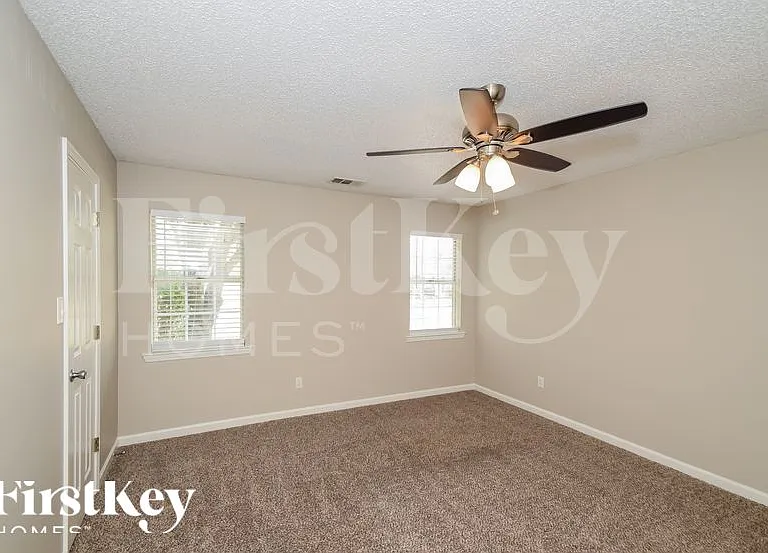 125 Cedar Bend Dr — Photo 9