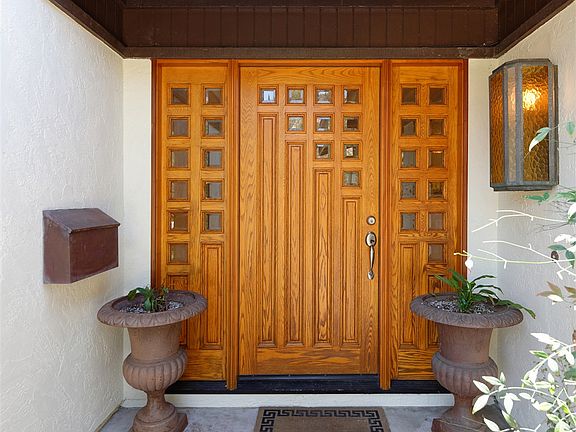 4th image of 3061 Pennant Way