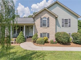 3276 Tyro Rd, Lexington, NC 27295