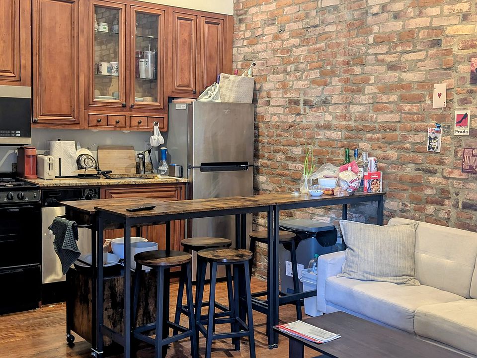 1st image of 2 Wigglesworth St APT 2