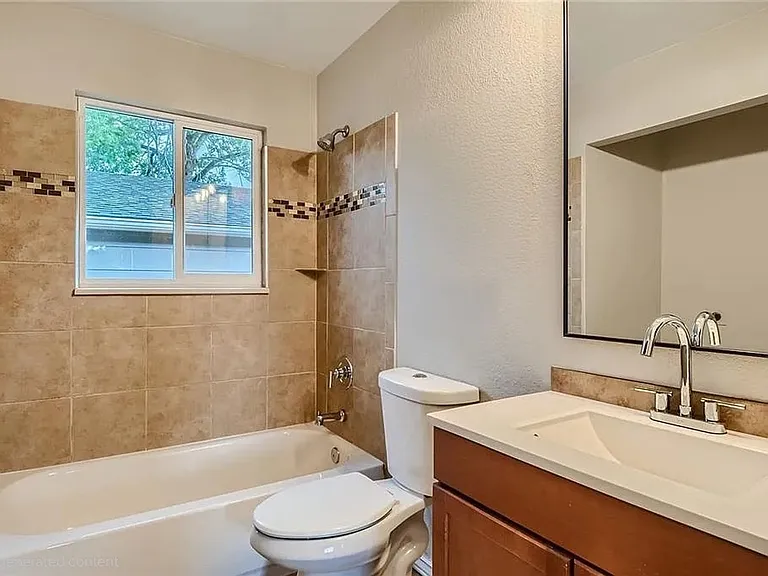 1603 Carmel Dr — Photo 7