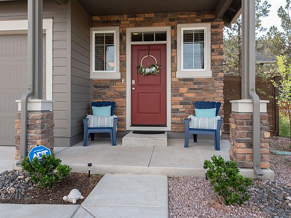 2nd image of 61597 SE Lorenzo Dr