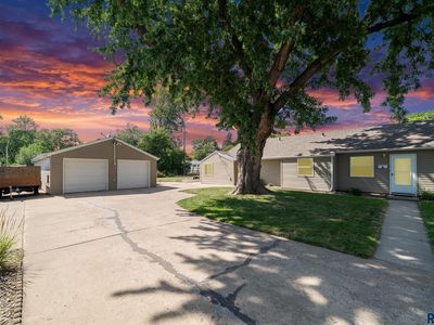 3221 S Hawthorne Ave, Sioux Falls, SD, 57105
