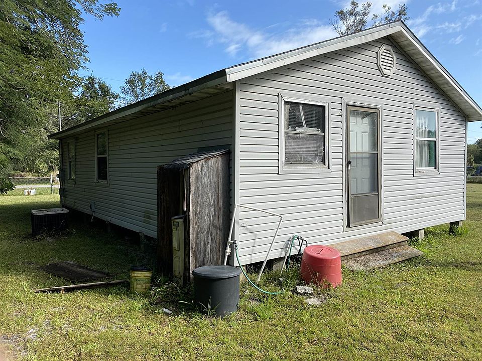 2nd image of 652 Snell St