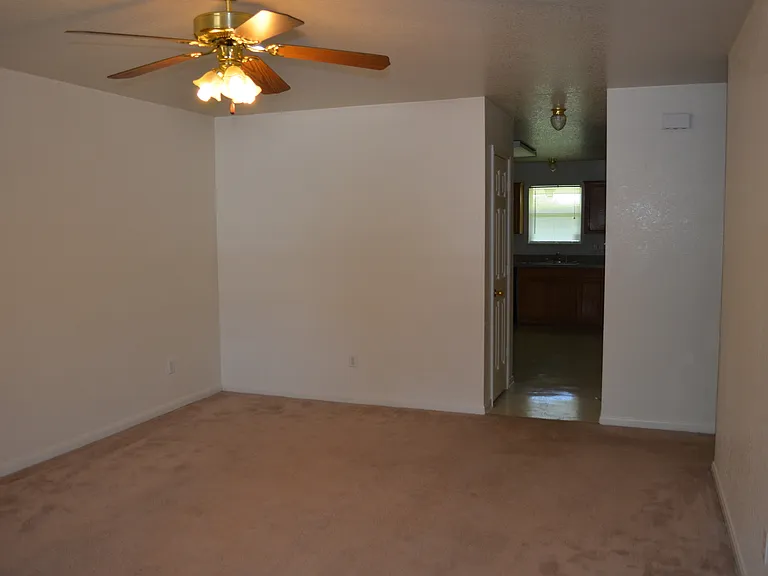 2204 Wildewood Dr — Photo 42