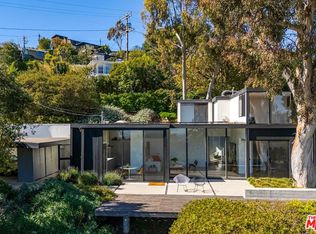 12336 Deerbrook Ln, Los Angeles, CA 90049