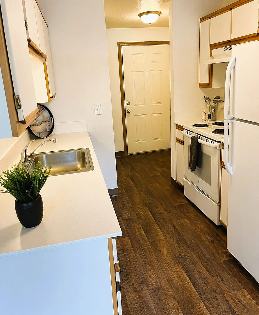 Kruse Villa Apartments — Photo 4