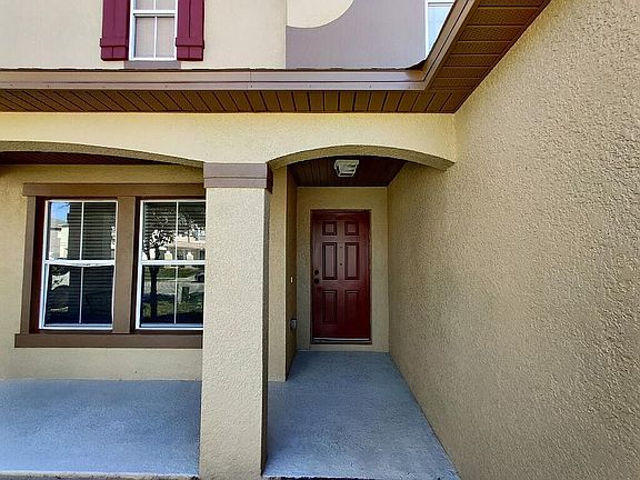 4th image of 4708 Willoughby St