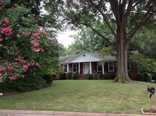 371 Flyntvalley Ct, Winston Salem, NC 27104