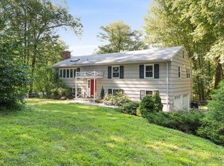156 Tokeneke Rd, Darien, CT 06820