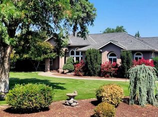 134 Kingsgate Way, Grants Pass, OR 97527