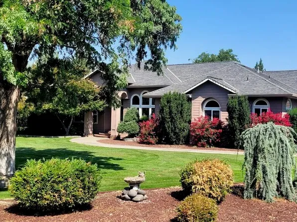 134 Kingsgate Way, Grants Pass, OR 97527