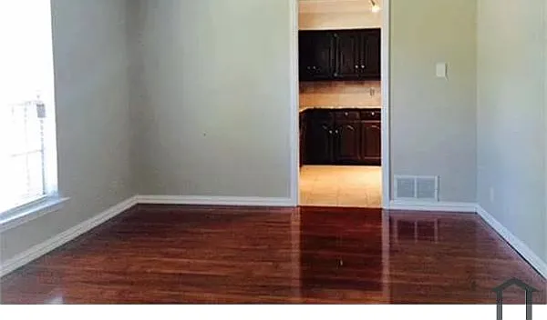 4 bed, 1856 sqft, $3,150 — Photo 2