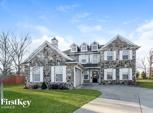 8266 Shute Cir, Avon, IN 46123