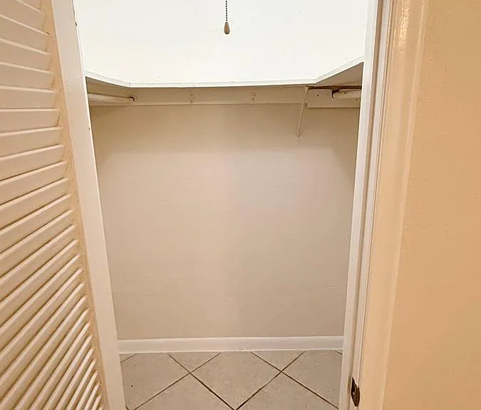 501 W Kalmia Dr — Photo 11