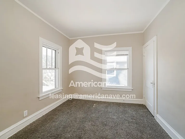 1656613_012_wm_-_bedroom_13504683.jpg
