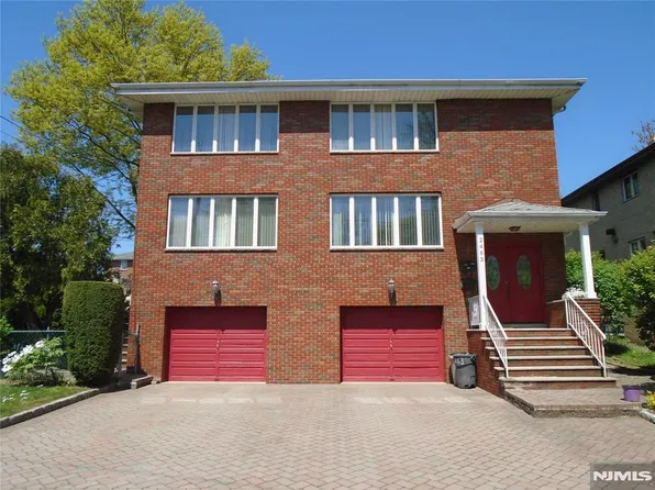 2463 2nd St, Fort Lee, NJ 07024