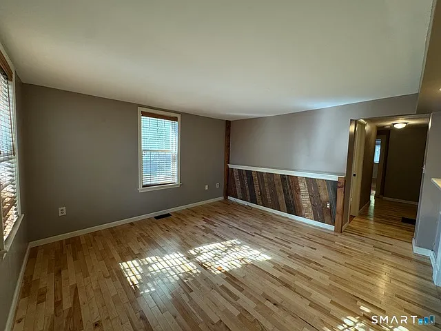 2 bed, 932 sqft, $2,000 — Photo 4