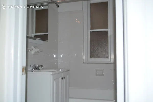 Rented by Compass | media 14