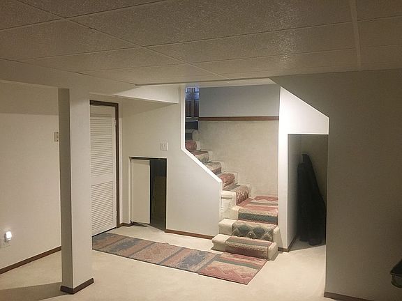 Staircase to basement 